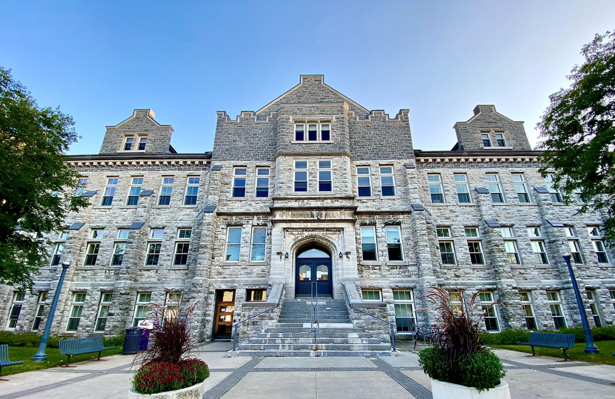 Queen's University Archives Campus Guides
